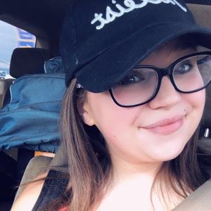 Meet your Posher, Racquel